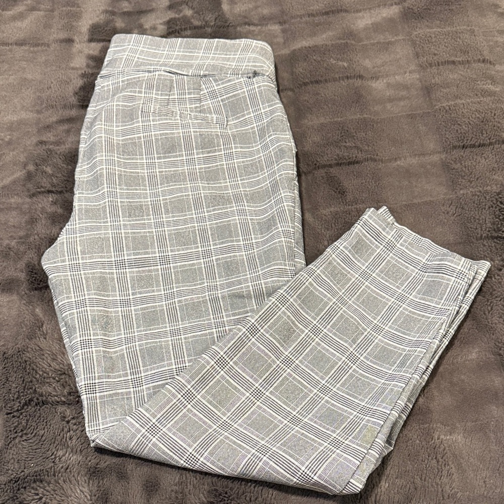 Women’s patterned trousers (skinny leg)